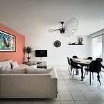 Le Verrieres - Appartement Cozy Avec Balcon Proche De La Gare