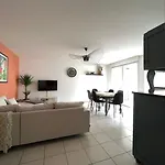 Le Verrieres - Appartement Cozy Avec Balcon Proche De La Gare