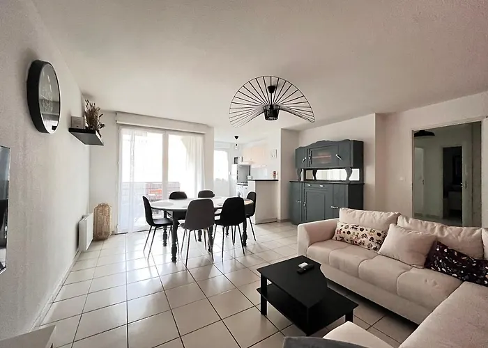 Le Verrieres - Appartement Cozy Avec Balcon Proche De La Gare